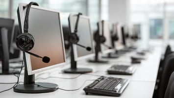 Fachkräftemangel in der IT? Mit Managed Services von Makro Factory die Herausforderung meistern!